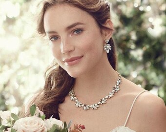 Rosette Statement Collar Necklac