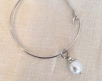 Southern Pearl Bangle