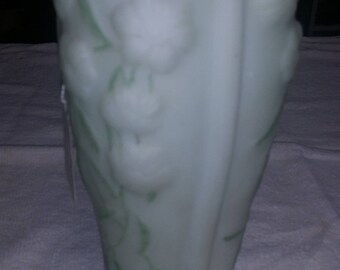 vintage 7 inch Phoenix glass vase