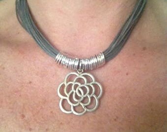 Wedding flower and rings necklace