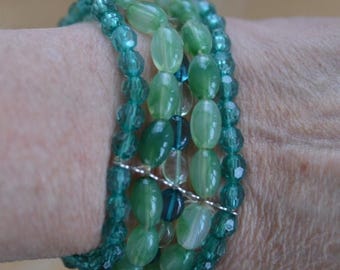 ON SALE Pretty Vintage Aqua Blue, Green Multi-Strand Elastic Bracelet (AJ17)