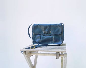 Navy Leather Bag 80s Does 60s Mod Navy White Purse Leather Shoulder Bag Navy Shoulder Bag Cross Body Bag Mod Bow Purse Soft Leather Bag