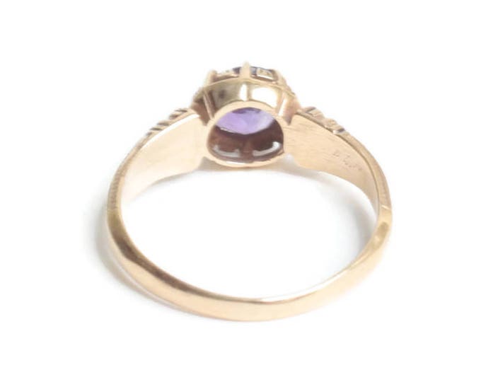 Amethyst and 10K Gold Ring Victorian Revival Style Setting Size 7 1/2