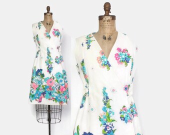 Vintage 60s HAWAIIAN DRESS / 1960s Tropical Floral & Butterfly Sun Dress M