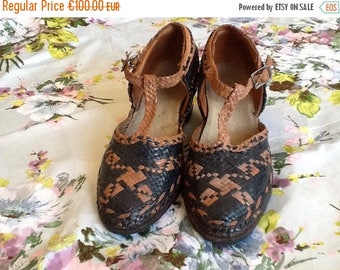 ON SALE Vintage antique 20s 30s woven shoes