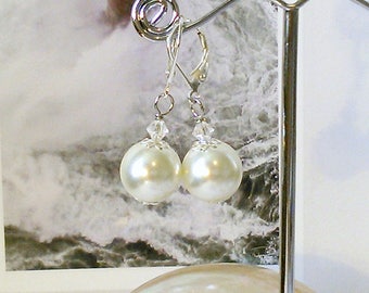 Boucles Dormeuses Mariage - Perles de verre nacré renaissance blanc crème - White cream wedding earrings