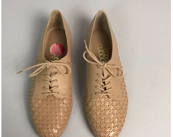 Vintage NOS 1980s Tan Woven Leather Perforated Flats Oxfords Cutouts / Women's 7.5 / 80s Deadstock Lace Up Hipster Unworn
