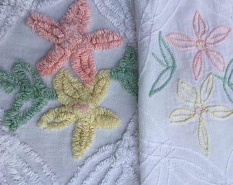 Vintage Chenille Bedspread 1950s White Cotton Tufting Twin Bed Spread Plush Floral Design 90" x 104"