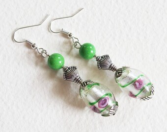 Boucles d'Oreilles - Fraîche Fantaisie Vert et Argent - Perles de Verre Murano, métal argenté - Bijou créateur, fait main, pièce unique