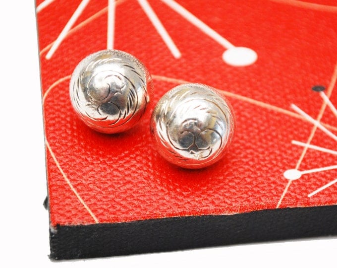 Sterling Etched round Earrings - 925 - hallow silver Button - domed Stud Earrings