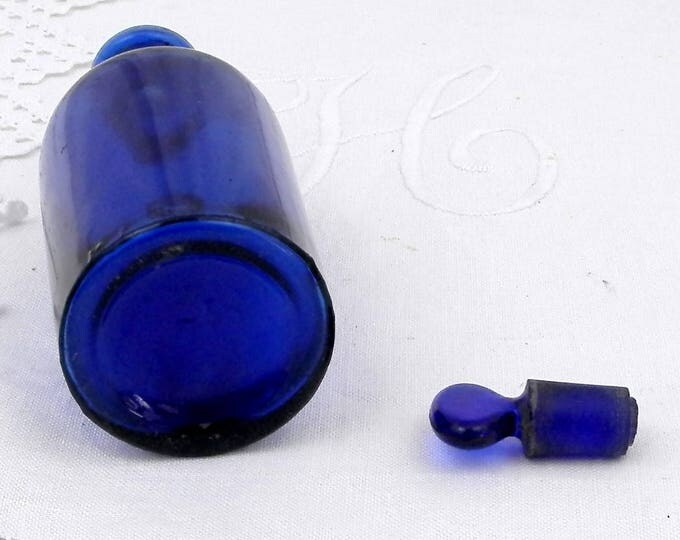 Antique Blue Glass Medicine Apothecary Bottle with Glass Stopper from France 125 ML, French Country Decor, Chemist Decor, Interior, Doctor Antique Blue Glass Medicine Apothecary Bottle with Glass Stopper from France 125 ML, French Country Decor, Chemist Decor, Interior, Doctor
