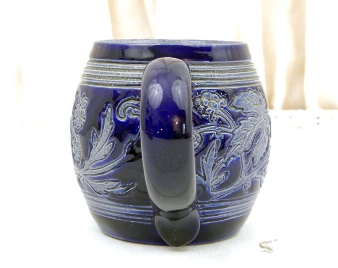 Small Handmade Vintage Ceramic Beer Mug with Sgraffito Hop Pattern in Blue Glaze, China Pot Belly Cup with Engraved Motif, Chopine a Biere