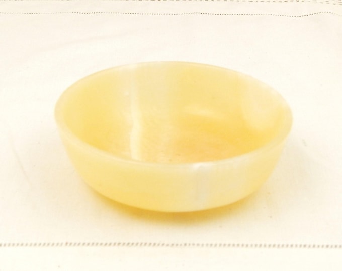Vintage Carved Pale Yellow Veined Onyx Stone Bowl, Agate Trinket Vessel, Retro Vide Poche,
