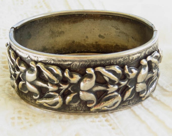 Art Nouveau Bangle Bracelet, Vintage Bangle, Raised Relief Floral Bracelet, Antique Silver Bangle Bracelet, Art Nouveau Jewelry