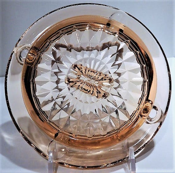 Smoking Tobacciana Ladies Pink Depression Glass Ashtray WINDSOR Pattern 1930s Art Deco Vintage Collectible Home Decor Country Cottage