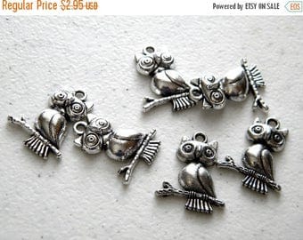 HALF PRICE 6 Silver Owl Charms - 23mm