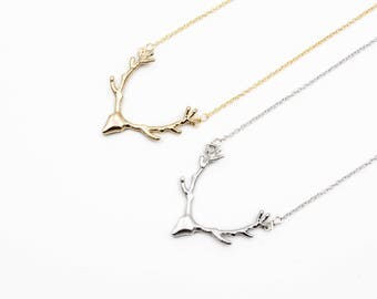 A Deer of Nine Colors, Metal Deer Necklace in Gold or Silver, Chinese Necklace, Pure Metal Necklace