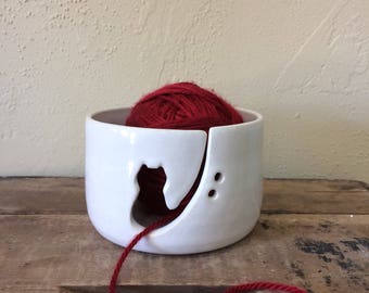 Kitty Yarn Bowl/Cat Yarn Bowl
