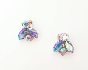 Vintage 1950s Blue Aurora Borealis Rhinestone Clip On Earrings