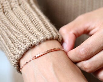 Roman Numeral Custom Bracelet Bridesmaid Bracelet Gift for Bride mother in law gift mother of the bride gift - 1BR