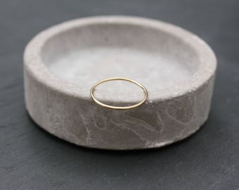 Solid gold ring | 9ct solid gold 1mm band | minimalist jewellery | great for stacking | fine band