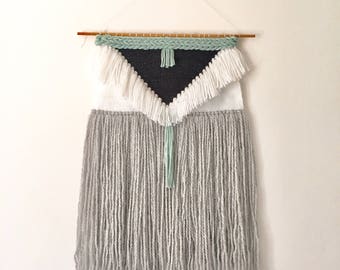 HIPPIE TRIANGLE // Woven Wall Hanging