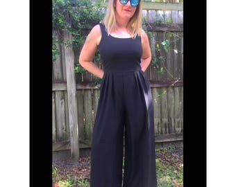 90s Palazzo Jumpsuit / Vintage Jumpsuit / M-L / 30" waist / 36" bust