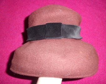 t-56 VINTAGE LAURA ASHLEY wool hat