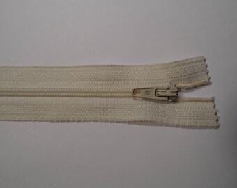 Zippered nylon non detachable champagne 20 cm