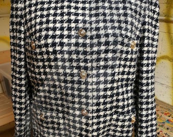 80s pied-de-poule wool jacket, colours blue and white whit pockets and jewel-buttons