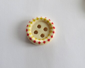 Red and yellow pattern (set of 3) wooden button