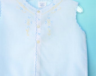 Vintage 70's Infant Girls White Diaper Shirt w/Blue & Yellow Embroidery 6-9 Months