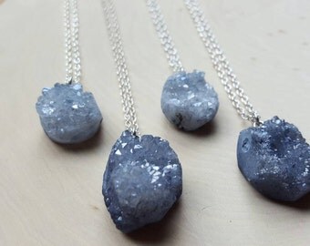 Gray Geode Necklace, Druzy Geode jewelry, Geode necklace, Geode Pendant, Geode Stone Necklace, Gray Geode Jewelry, Geode Gift, Raw Geode