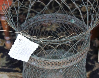 SOLD!!! Metal Wire Basket