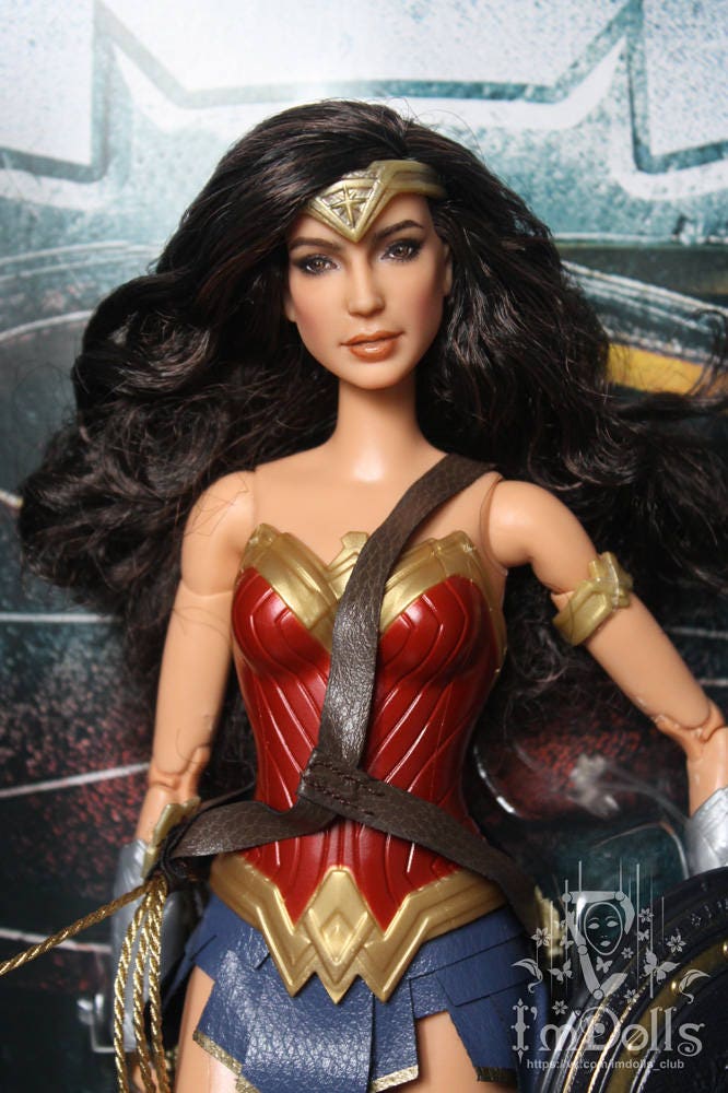 1/6 OOAK wonder woman Gal Gadot doll Custom repaint by