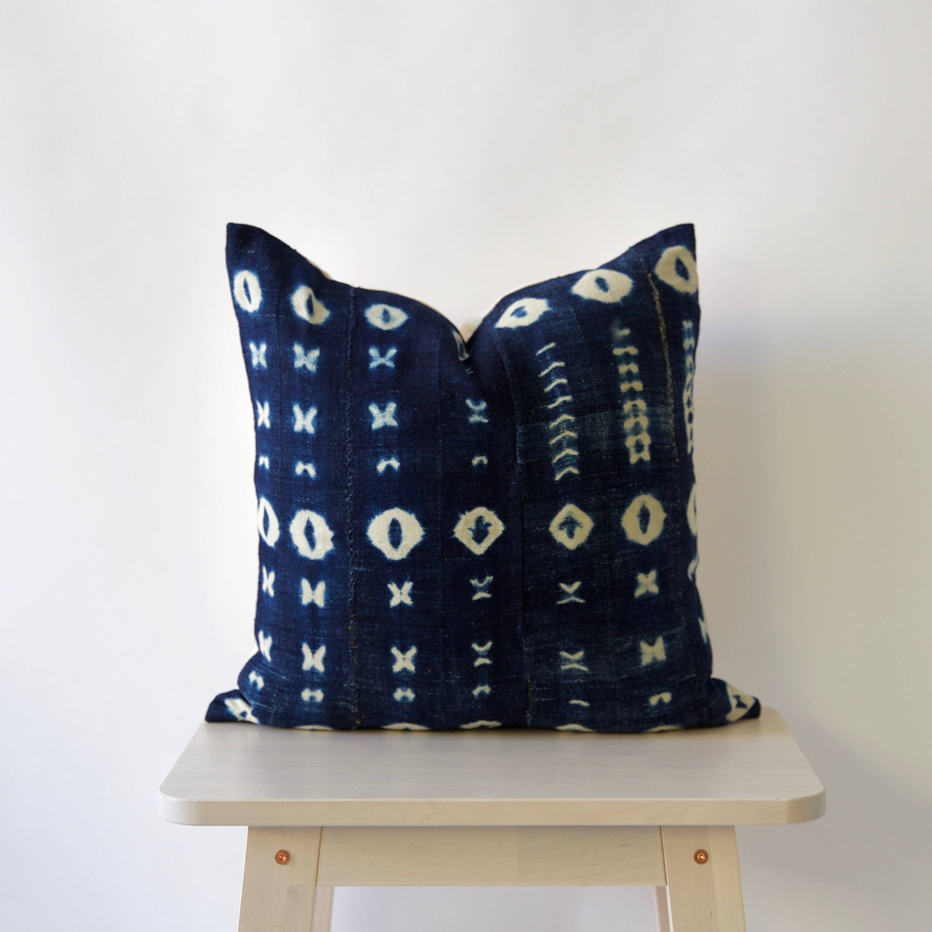 Vintage Indigo pillow 'Kadid' 17