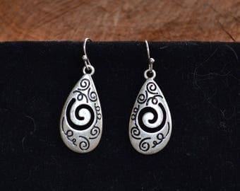 Silver earrings, Lia Sofia earrings, spiral earrings, teardrop earrings (E410)