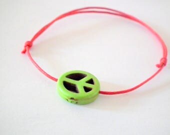 Bracelet pink and Pearl peace and love green
