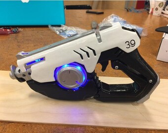 Tracer Gun Overwatch | Overwatch Cosplay | Cosplay Mask | Cosplay Prop | Comic Con | Costume | Anime | Geek | Video Game|