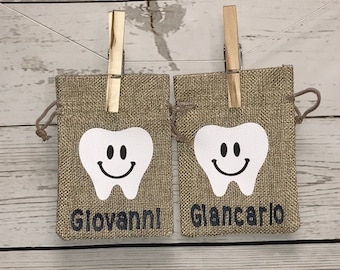 Personalized tooth pouch, burlap tooth pouch, tooth pouch, Personalized Tooth Fairy Pouch, gifts, favor bags, party favors, drawstring bags,