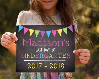 Last Day of School Sign- School Signs- School Photo Prop- Back to School Chalkboard- First Grade Sign- Last Day of Kindergarten Sign