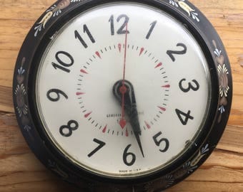 Vintage Wall Clock (General Electric Telechron)