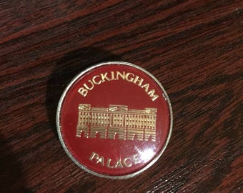 Red Buckingham Palace Badge/Pin