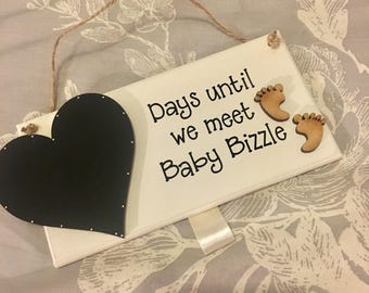 Baby countdown personalised handmade wooden plaque. Any colours. Comes ready to use with chalk. Perfect for baby shower gift or pregnant