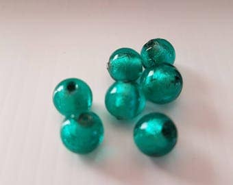 8mm Emerald Green Center silver glass beads