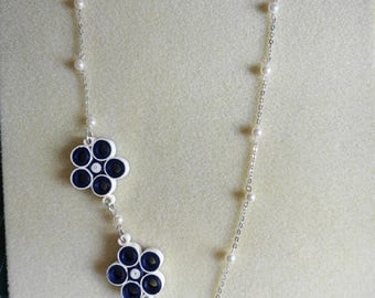 Necklace with long asymmetric quilling Navy Blue and off white