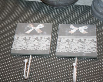 2 hooks for hanging towels white-leaded grey and white lace shabby