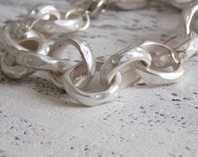 Silver Chain Link Bracelet, Large Chain Bracelet, Matte Silver Hammered Link Bracelet, Boho Bracelet, Large Link Bracelet