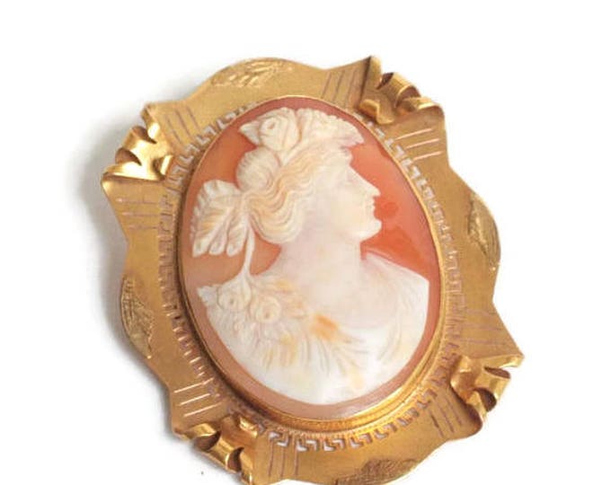 Greek Goddess Flora Carved Cameo Brooch 10K Gold Scrolled Frame Art Deco Vintage