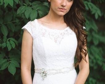 Crystal Bridal Sash, Rhinestone Sash, Wedding Sash, Crystal Belt, Jeweled Sash, Bridal Belt, Ribbon Bridal Sash Brooch Sash Bridesmaids Sash